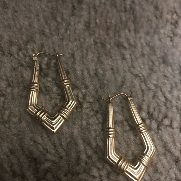10K Gold Earrings - Picture 4 of 5